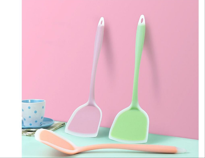 Random Color Silicon Spatula Turner