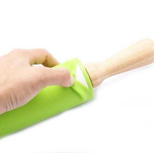 Silicone Rolling Pin + Silicone Baking Mat - Kitchen Grow